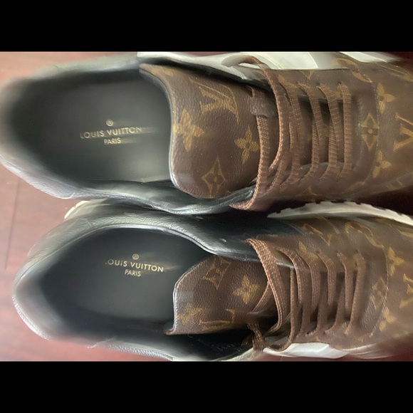Run Away Louis Vuitton Sneakers - Picture 3 of 4